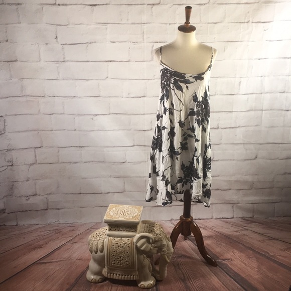 Free People Dresses & Skirts - Free People Floral Slip Dress in White and Gray